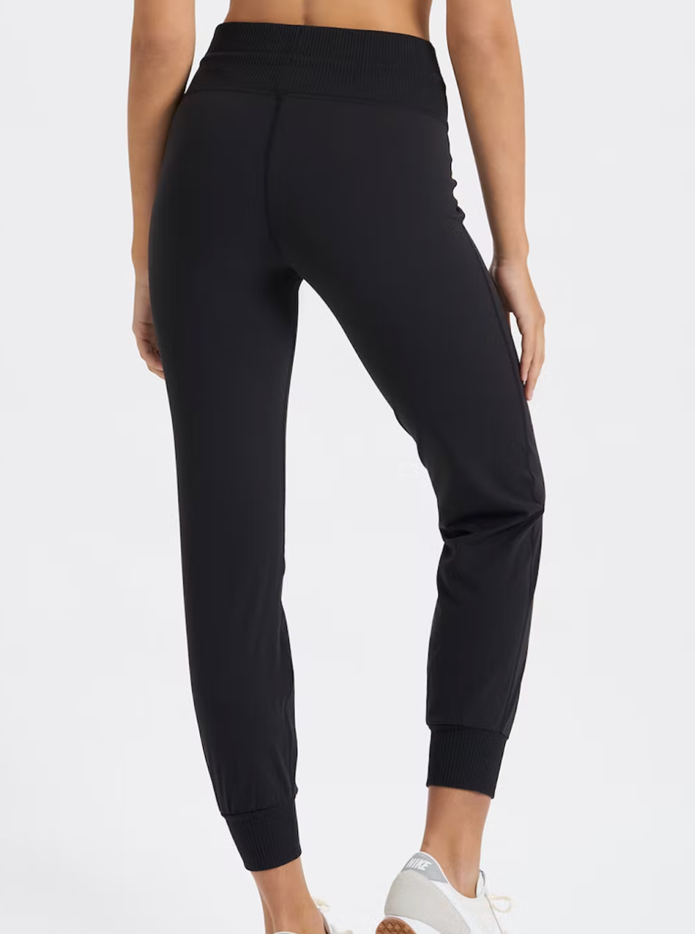 Vuori Daily Jogger