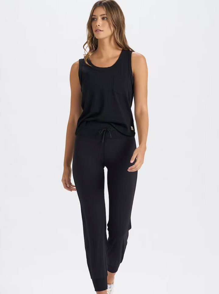 Vuori Daily Jogger
