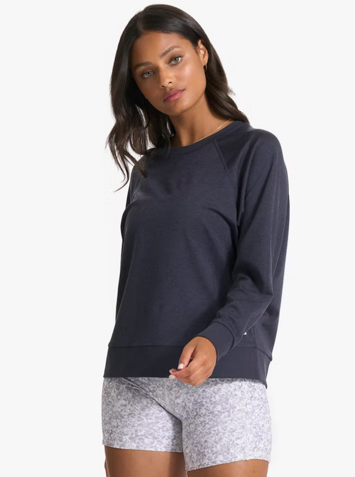 Vuori Long Sleeve Halo Crew