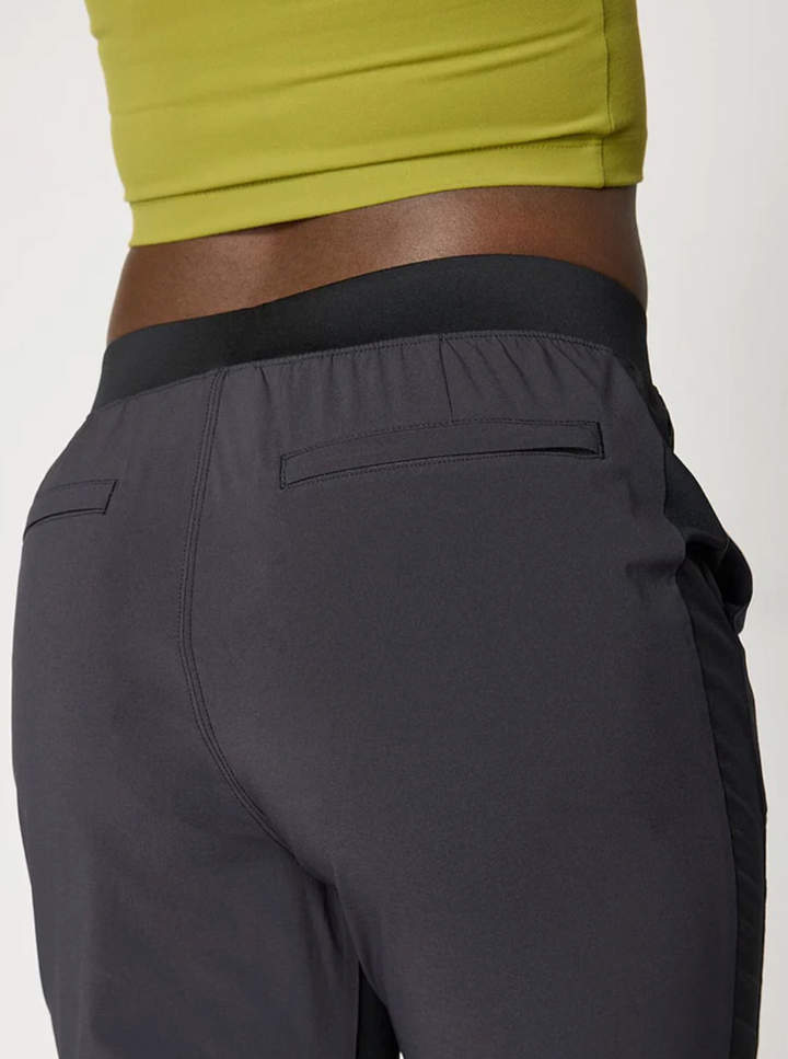 MPG Trek Slim Leg Pant
